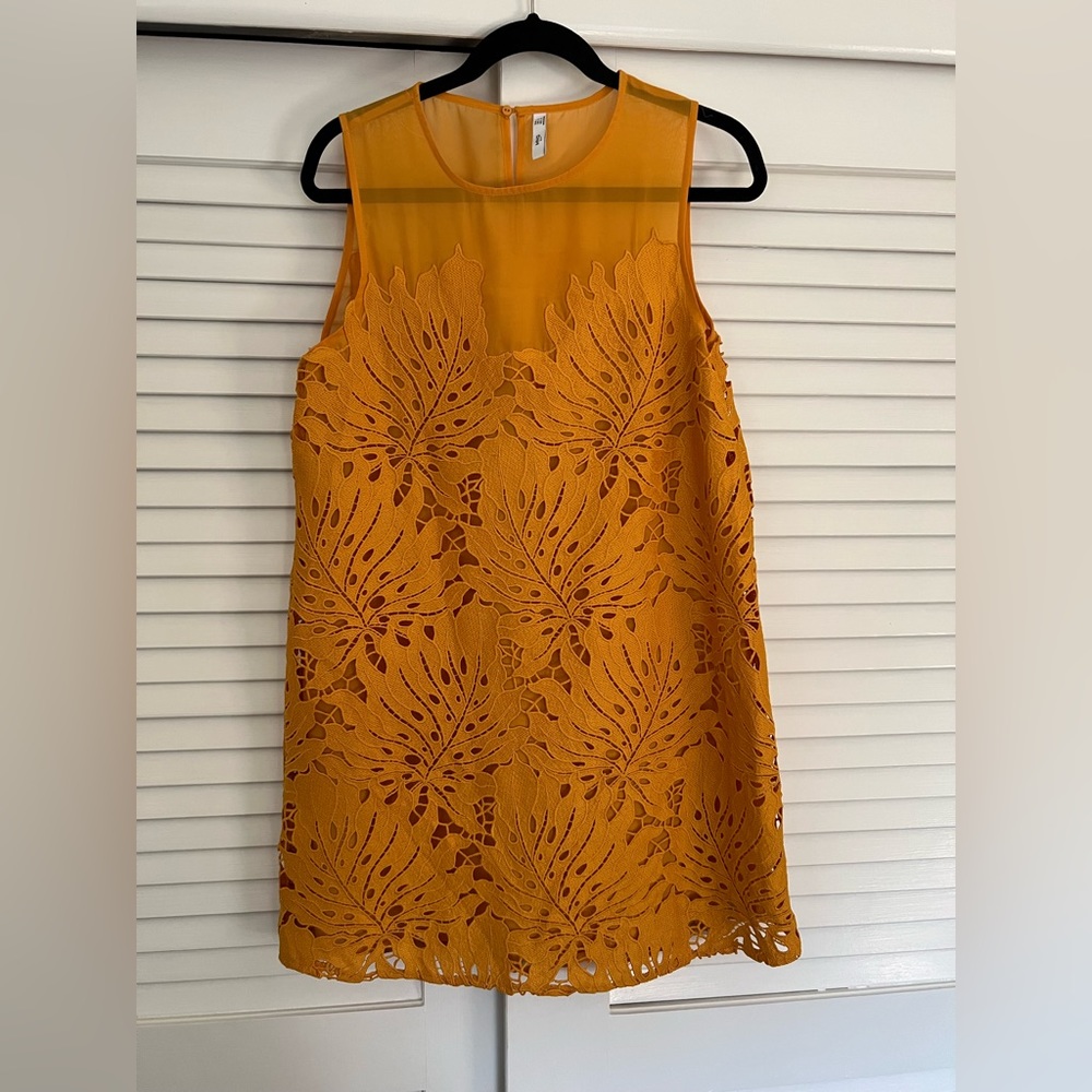 MNG marigold color palm print mini dress - size 8